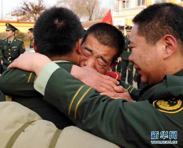 新时代下的铁血兄弟情义，最新战友情深如铁
