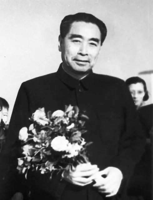 香港资料期期准千附三险阻，全面解答解释落实_The89.56.32