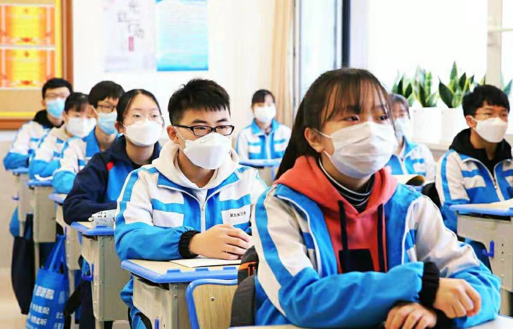 南京疫情停课最新动态，影响与挑战浮出水面