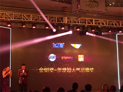 飞鹤最新事件深度探究，真相与影响揭秘