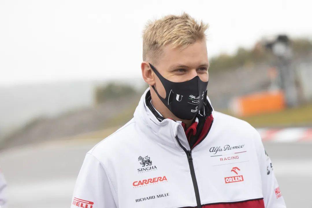 f1最新积分榜,权威说明解析_理财版57.18.64