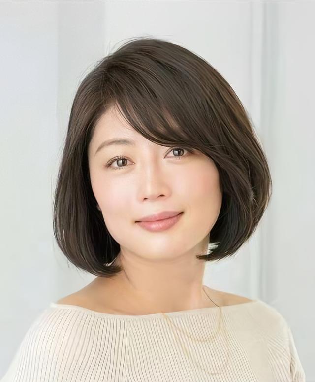 50岁女人短发最新发型,专业分析解释定义_GT63.87.14
