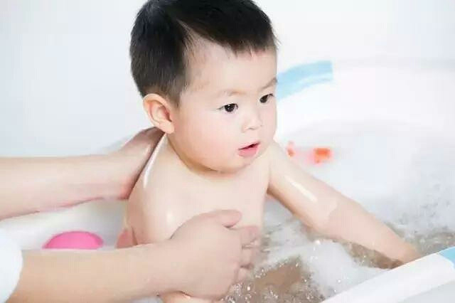最新夏天宝宝洗澡视频,结构化评估推进_Plus69.89.13