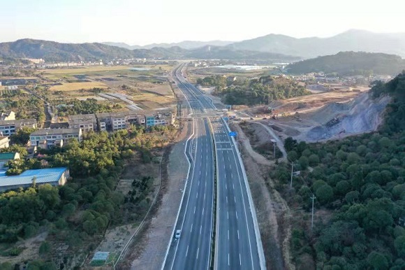 头陀至院桥公路最新,精细解析说明_bundle72.46.65